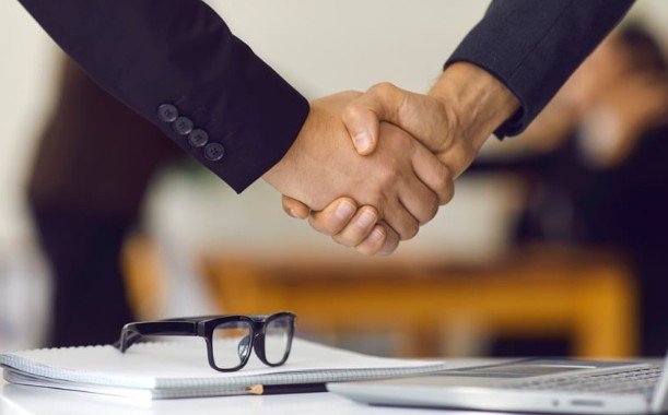 5 Critical Factors Driving Customer Loyalty in the Financial Sector